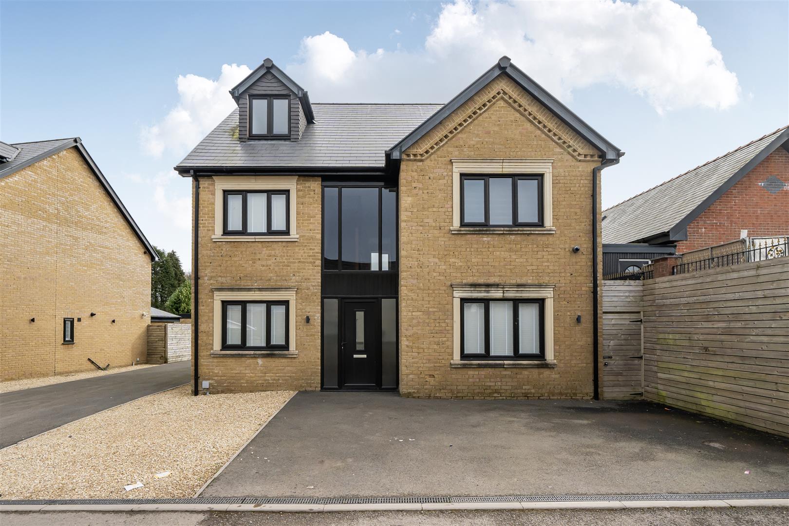 Westfield Road, Waunarlwydd, Swansea, SA5 4SJ